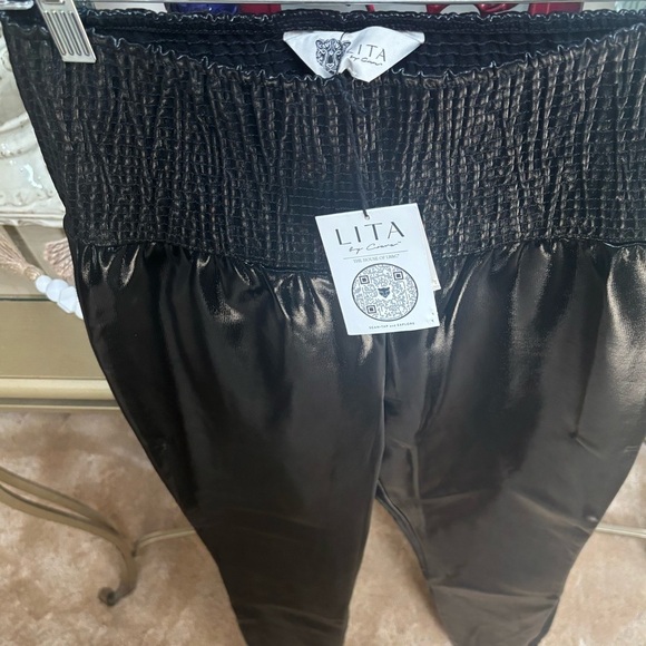 LITA by CIARA Black Liquid Faux Leather Leggings Smocked Waistband NWT Sz 10 - Picture 6 of 9
